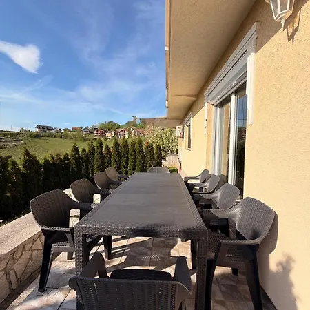 Rest 4 Bedrooms Villa *