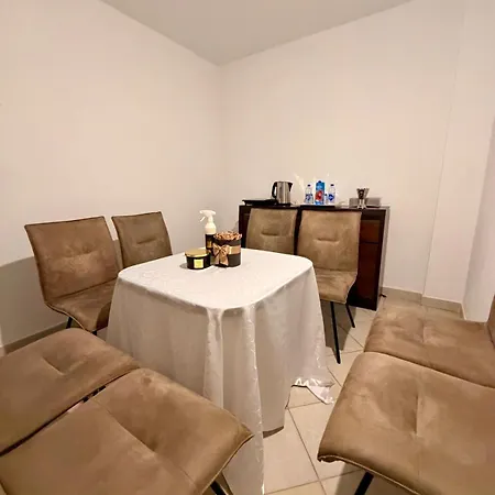 Villa Rest 4 Bedrooms *
