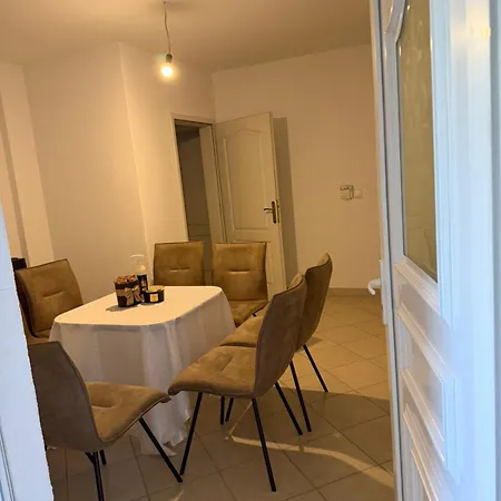 Rest 4 Bedrooms