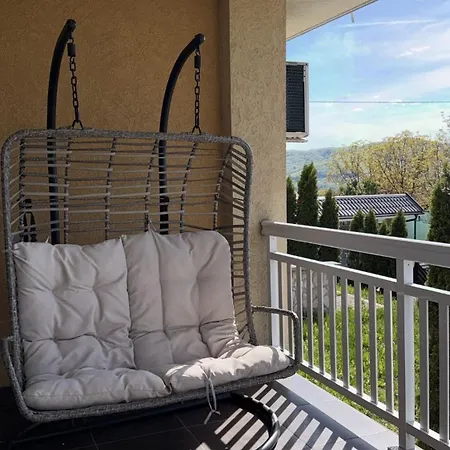 Rest 4 Bedrooms Villa *