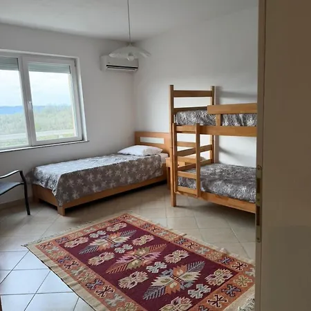 Rest 4 Bedrooms Villa *