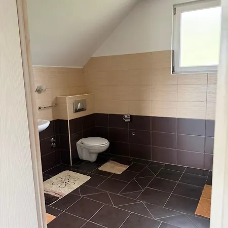 Rest 4 Bedrooms *