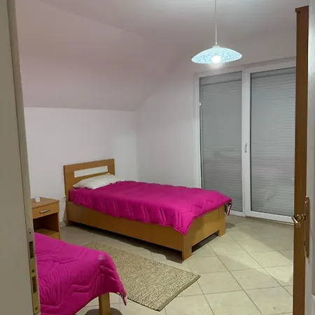 Rest 4 Bedrooms Villa *